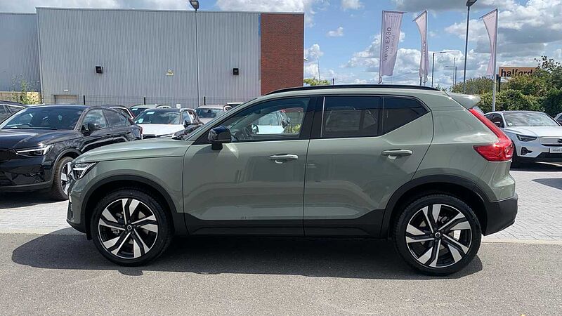 Volvo XC40 Ultra, B4 Mild hybrid, Petrol, Dark (20' Alloys)