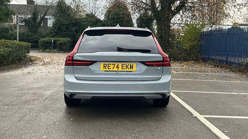 Volvo V90 Ultra, T8 AWD Plug-in hybrid, Electric/Petrol, Dark