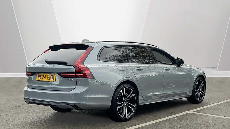 Volvo V90 Ultra, T8 AWD Plug-in hybrid, Electric/Petrol, Dark