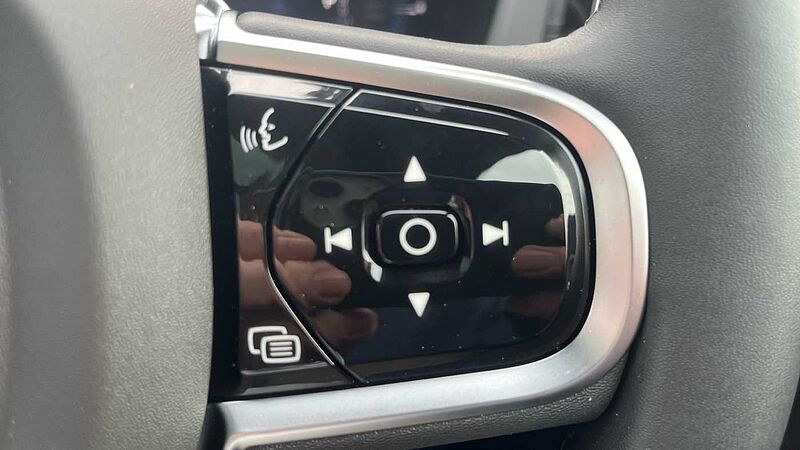 Volvo XC60 Black Edition Ultra, T8 AWD Plug-in hybrid, Electric/Petrol
