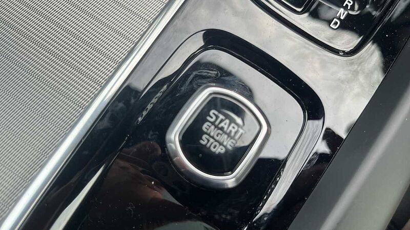 Volvo XC60 Black Edition Ultra, T8 AWD Plug-in hybrid, Electric/Petrol