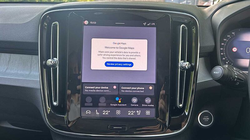 Volvo XC40 Ultra, B3 Mild hybrid, Petrol, Dark