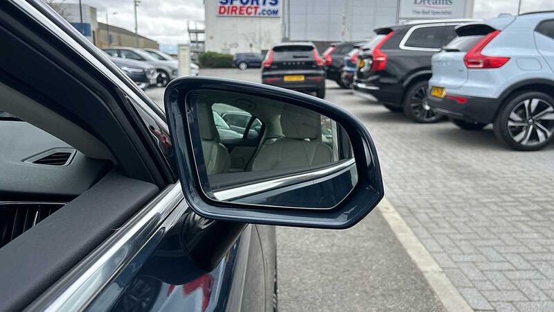 Volvo S60 Inscription, B5 mild hybrid