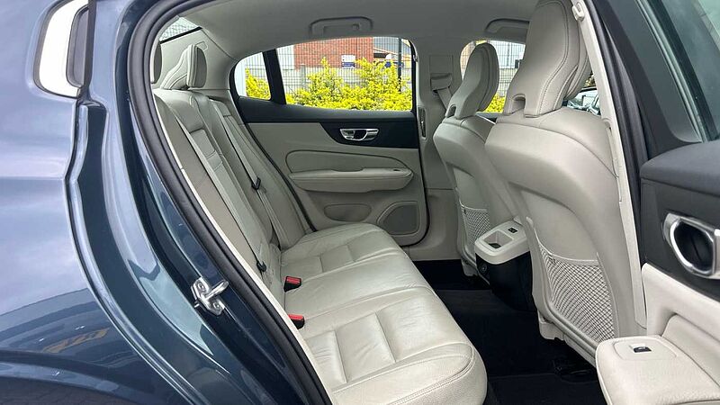 Volvo S60 Inscription, B5 mild hybrid