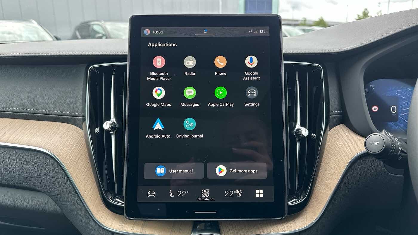 Volvo XC60 Ultra, T8 AWD Plug-in hybrid, Electric/Petrol, Dark ( 22' Alloys )