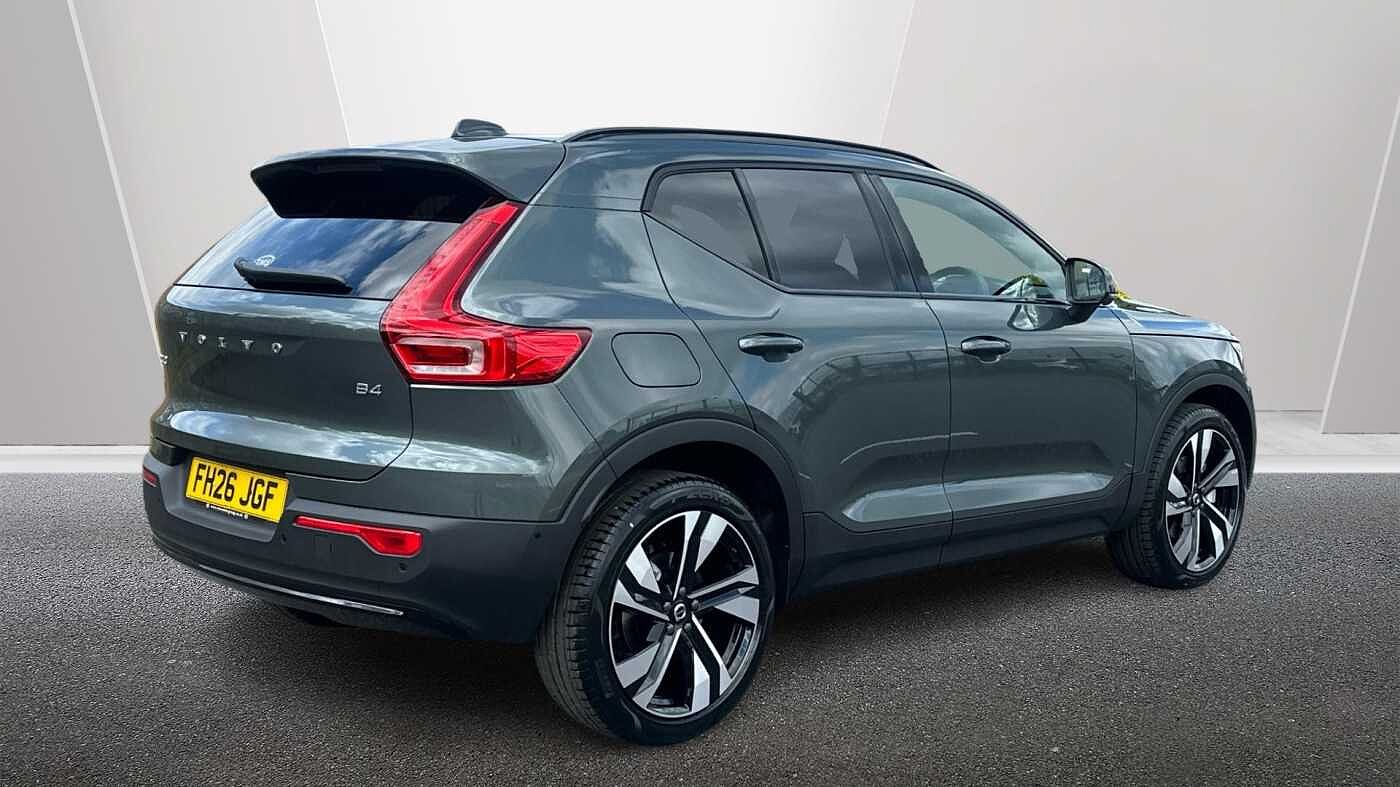 Volvo XC40 Ultra, B4 Mild hybrid, Petrol, Dark ( £47,000 New )