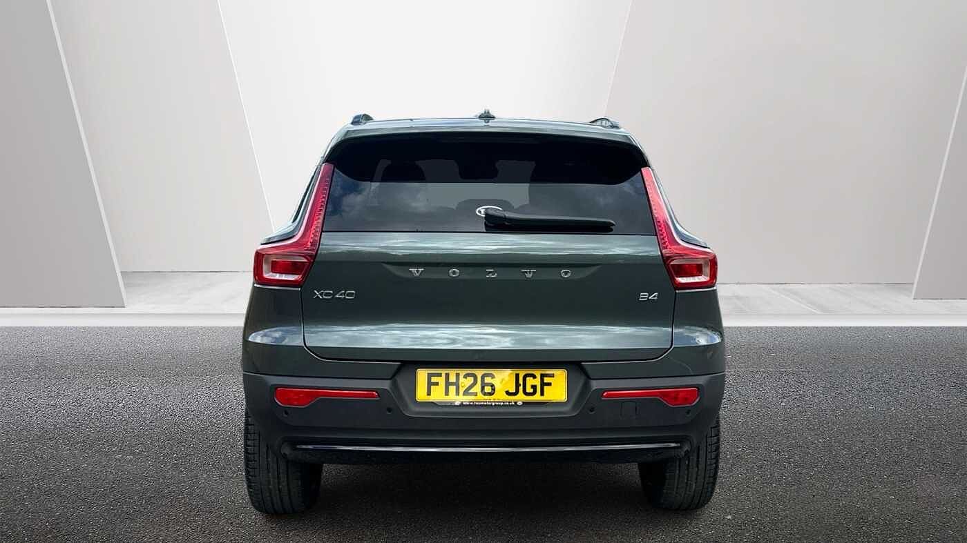 Volvo XC40 Ultra, B4 Mild hybrid, Petrol, Dark ( £47,000 New )