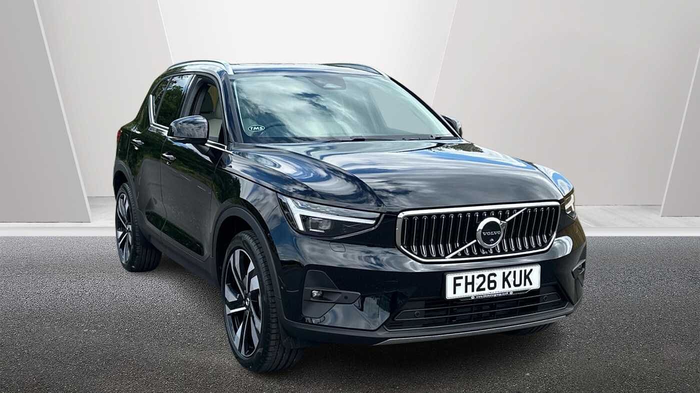 Volvo XC40 Ultra, B4 Mild hybrid, Petrol, Bright ( £47,000 New )
