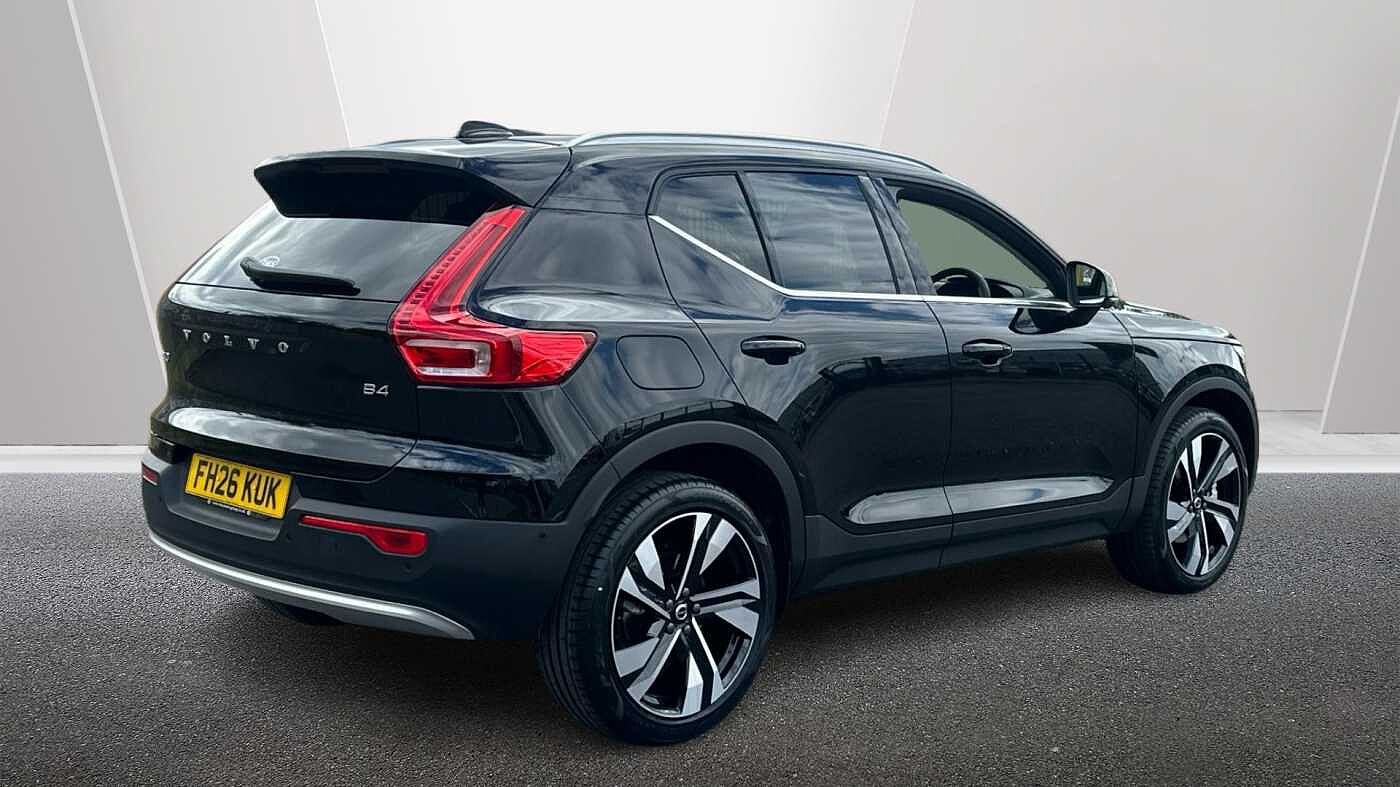 Volvo XC40 Ultra, B4 Mild hybrid, Petrol, Bright ( £47,000 New )