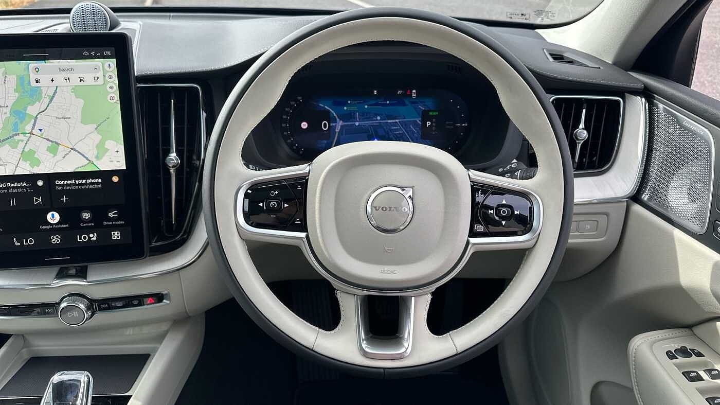 Volvo XC60 Ultra, T8 AWD Plug-in hybrid, Electric/Petrol, Dark ( 22' / Blond )