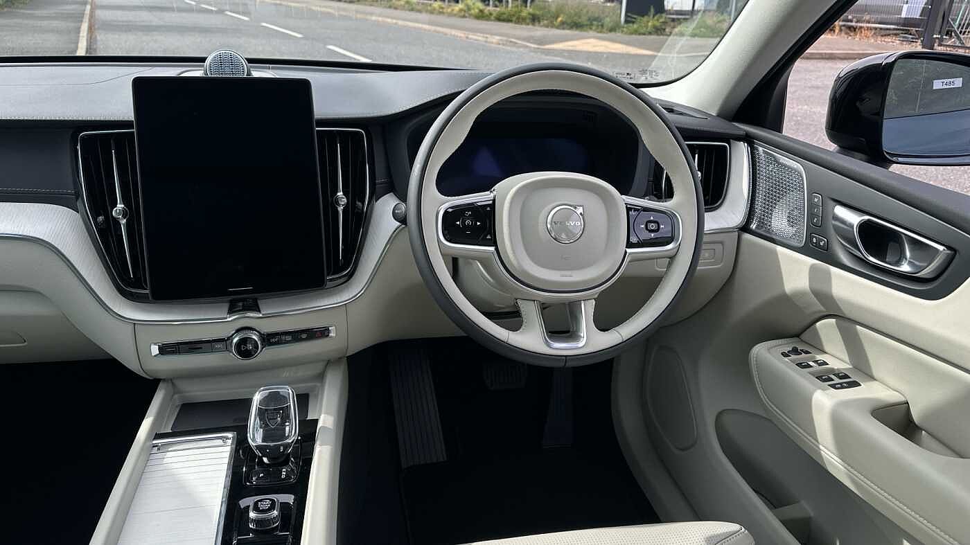 Volvo XC60 Ultra, T8 AWD Plug-in hybrid, Electric/Petrol, Dark ( 22' / Blond )