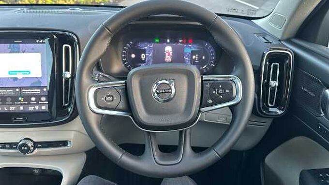 Volvo XC40 Ultra, B4 Mild hybrid, Petrol, Bright ( 360° camera )