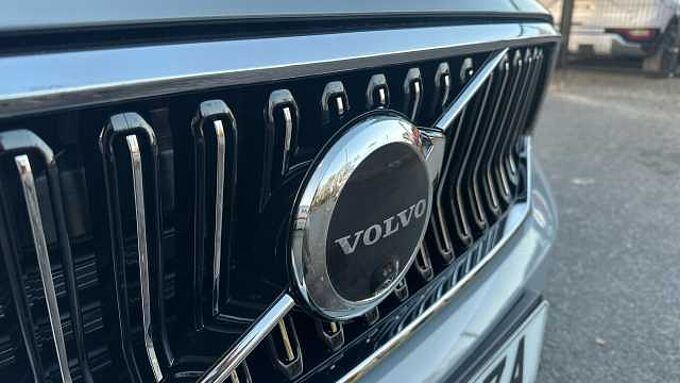 Volvo XC40 Ultra, B4 Mild hybrid, Petrol, Bright ( 360° camera )