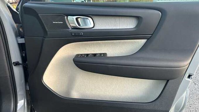 Volvo XC40 Ultra, B4 Mild hybrid, Petrol, Bright ( 360° camera )