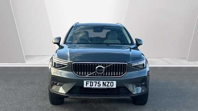 Volvo XC40 Ultra, B4 Mild hybrid, Petrol, Bright ( Apple CarPlay )