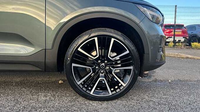 Volvo XC40 Ultra, B4 Mild hybrid, Petrol, Bright ( Apple CarPlay )