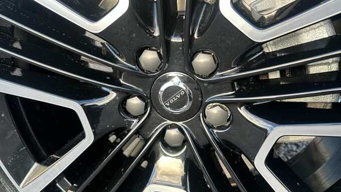 Volvo XC40 Ultra, B4 Mild hybrid, Petrol, Bright ( Apple CarPlay )