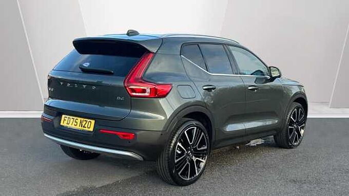 Volvo XC40 Ultra, B4 Mild hybrid, Petrol, Bright ( Apple CarPlay )
