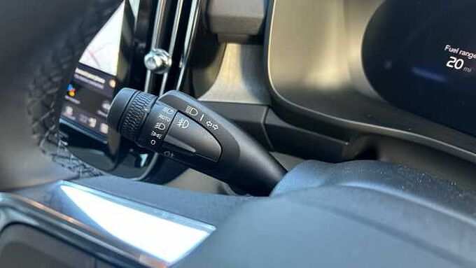 Volvo XC40 Ultra, B4 Mild hybrid, Petrol, Bright ( Apple CarPlay )