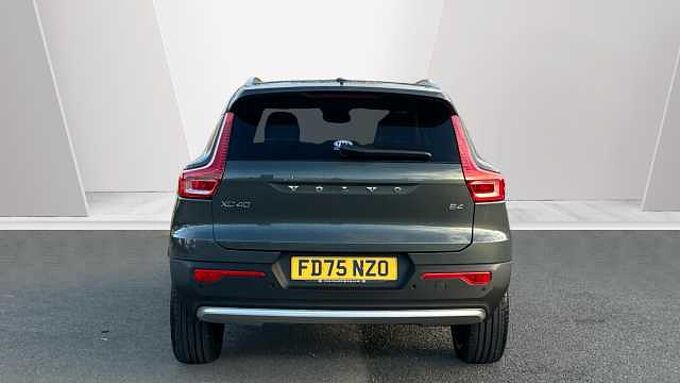 Volvo XC40 Ultra, B4 Mild hybrid, Petrol, Bright ( Apple CarPlay )