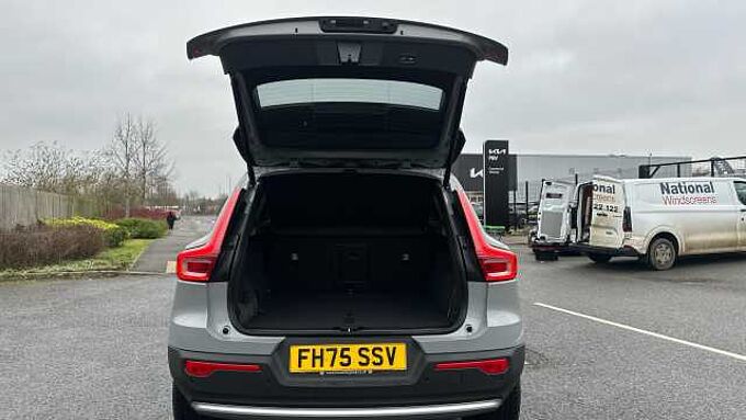 Volvo XC40 Ultra, B4 Mild hybrid, Petrol, Bright ( Blond Leather )
