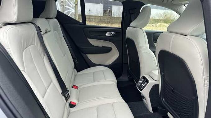 Volvo XC40 Ultra, B4 Mild hybrid, Petrol, Bright ( Blond Leather )