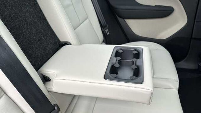 Volvo XC40 Ultra, B4 Mild hybrid, Petrol, Bright ( Blond Leather )