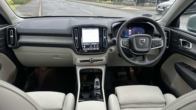 Volvo XC40 Ultra, B4 Mild hybrid, Petrol, Bright ( Blond Leather )
