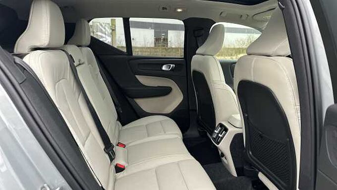 Volvo XC40 Ultra, B4 Mild hybrid, Petrol, Bright ( Blond Leather )