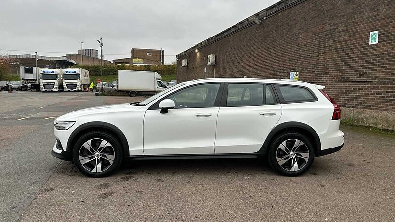 Volvo V60 Cross Country Country, B5 AWD mild hybrid ( Heated Seats )