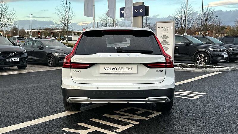 Volvo V90 Cross Country Country, B5 AWD mild hybrid ( Rear Camera )