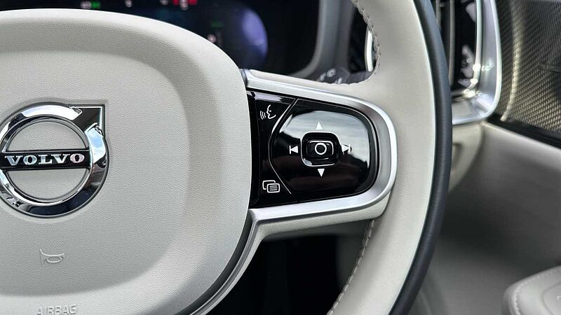 Volvo V60 Ultra, T8 AWD Plug-in hybrid, Electric/Petrol, Dark ( Harman Kardon )
