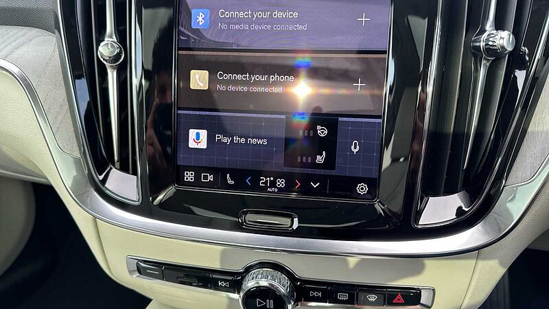 Volvo V60 Ultra, T8 AWD Plug-in hybrid, Electric/Petrol, Dark ( Harman Kardon )