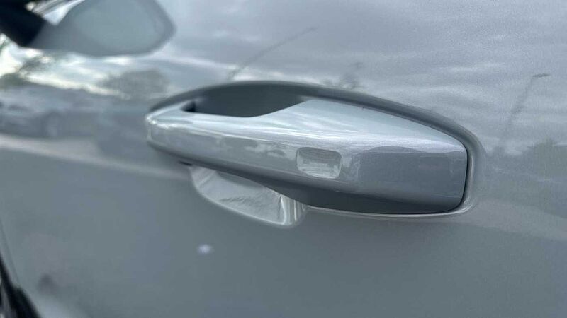 Volvo XC40 Ultra, B4 Mild hybrid, Petrol, Dark