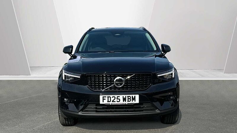 Volvo XC40 Ultra, B4 Mild hybrid, Petrol, Dark ( Apple CarPlay , 360* Camera )