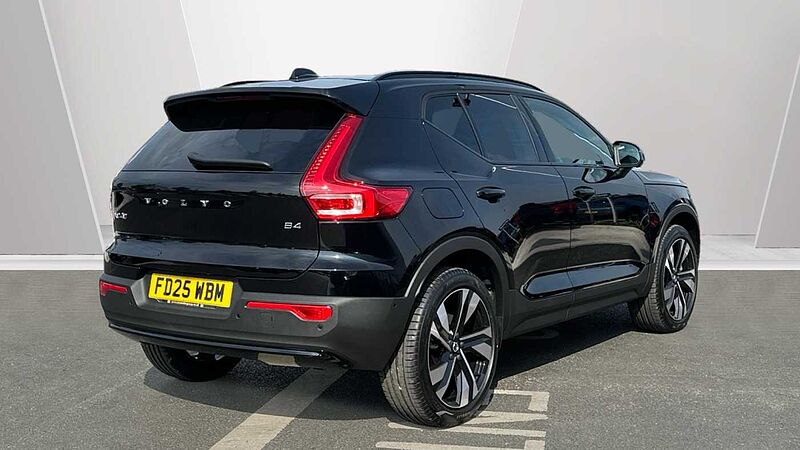 Volvo XC40 Ultra, B4 Mild hybrid, Petrol, Dark ( Apple CarPlay , 360* Camera )