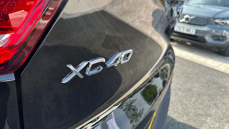 Volvo XC40 Ultra, B4 Mild hybrid, Petrol, Dark ( Apple CarPlay , 360* Camera )