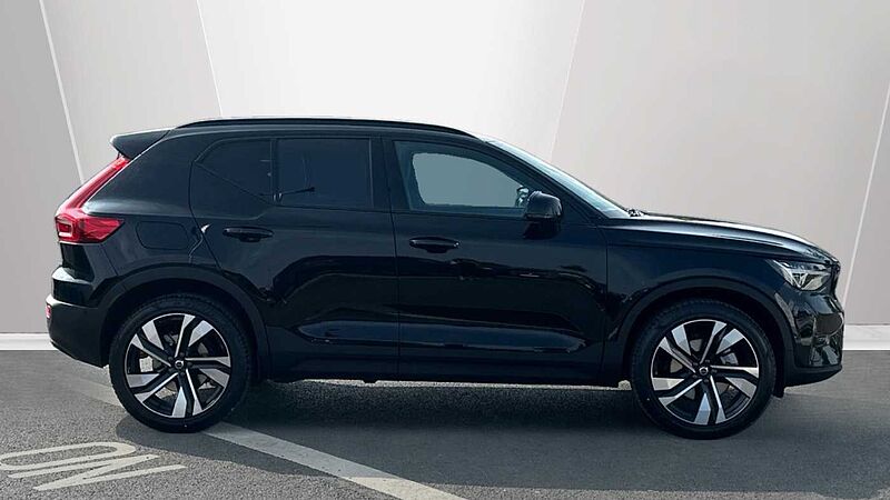 Volvo XC40 Ultra, B4 Mild hybrid, Petrol, Dark ( Apple CarPlay , 360* Camera )