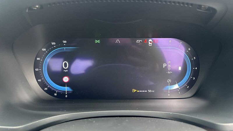 Volvo S60 Plus, B5 mild hybrid, Petrol, Dark (Rear Camera , Apple CarPlay)