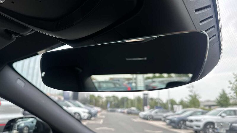 Volvo S60 Plus, B5 mild hybrid, Petrol, Dark (Rear Camera , Apple CarPlay)