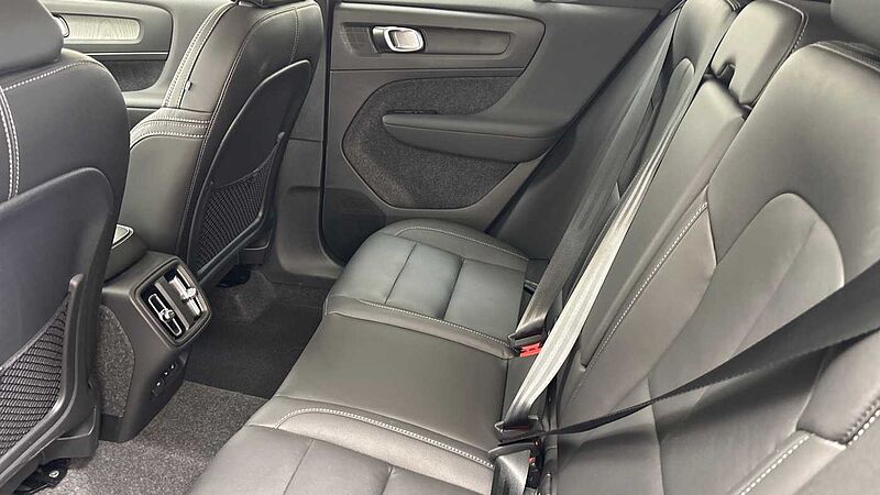 Volvo XC40 Ultra, B4 Mild hybrid, Petrol, Dark (Full Leather Upholstery)