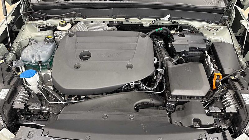 Volvo XC40 Ultra, B4 Mild hybrid, Petrol, Dark (Full Leather Upholstery)