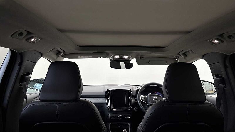 Volvo XC40 Ultra, B4 Mild hybrid, Petrol, Dark (Full Leather Upholstery)