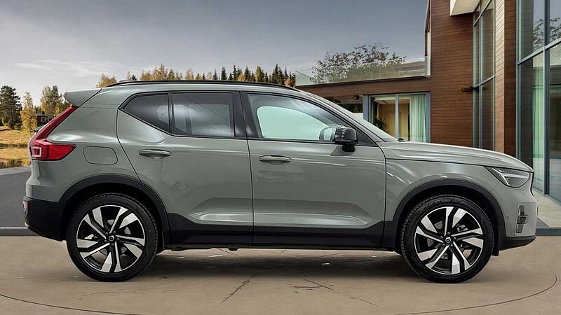 Volvo XC40 Ultra, B4 Mild hybrid, Petrol, Dark (Full Leather Upholstery)