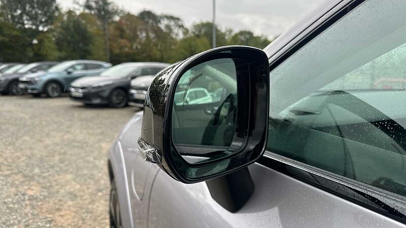Volvo XC60 Ultra, T8 AWD Plug-in hybrid, Electric/Petrol, Dark (22' Alloy Wheels)