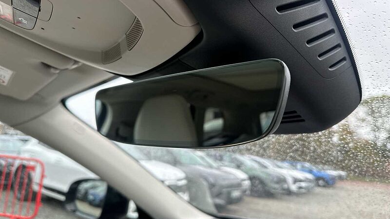 Volvo XC60 Ultra, T8 AWD Plug-in hybrid, Electric/Petrol, Dark (22' Alloy Wheels)