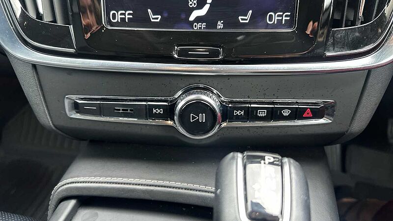 Volvo V90 Cross Country D5 PowerPulse AWD Automatic ( Pro With Seat Pack )