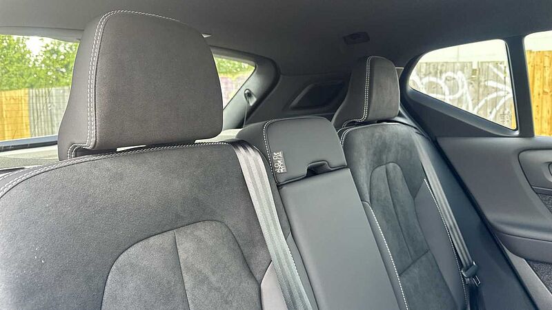 Volvo XC40 Ultra, B4 Mild hybrid, Petrol, Dark ( &pound;47,000 New )