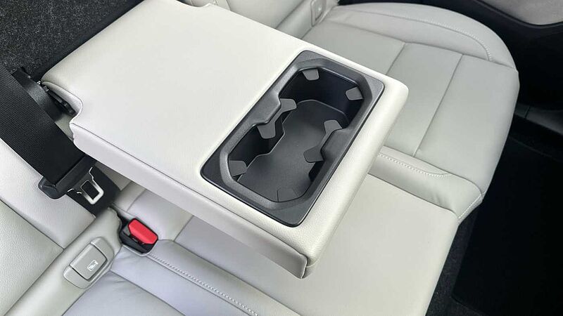 Volvo XC40 Ultra, B4 Mild hybrid, Petrol, Bright ( &pound;47,000 New )