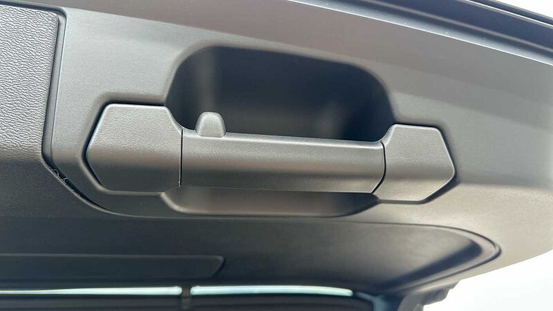 Volvo XC60 Ultra, T8 AWD Plug-in hybrid, Electric/Petrol, Dark